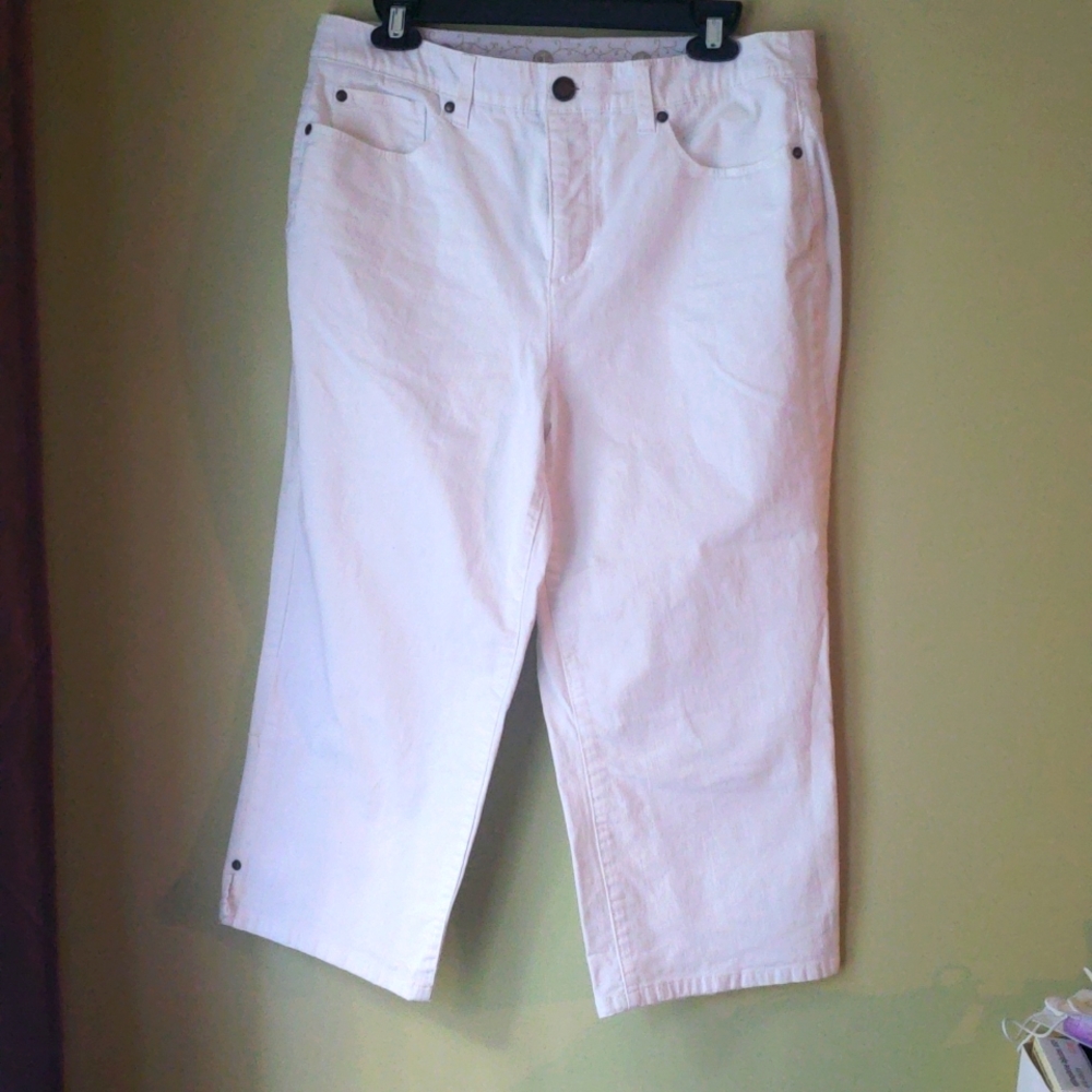 Christopher and Banks white capris size 12